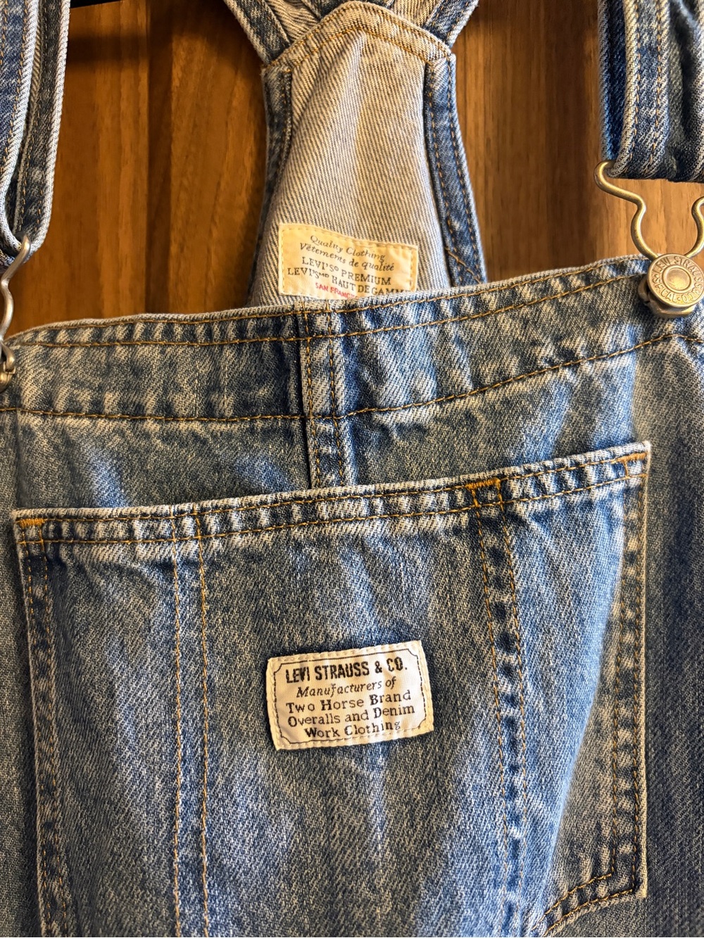 Levi's Denim Women's Overalls - Picture 6 of 6